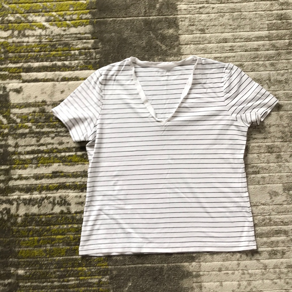 Banana Republic Women’s Luxe V-Neck T-Shirt